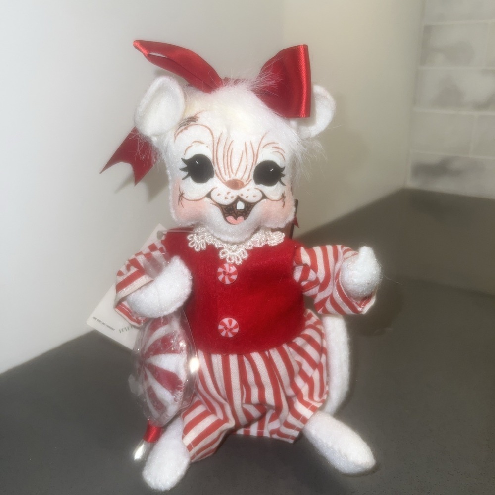 Annalle 6" Christmas White Mouse Peppermint Candy Outfit 2007 Collection